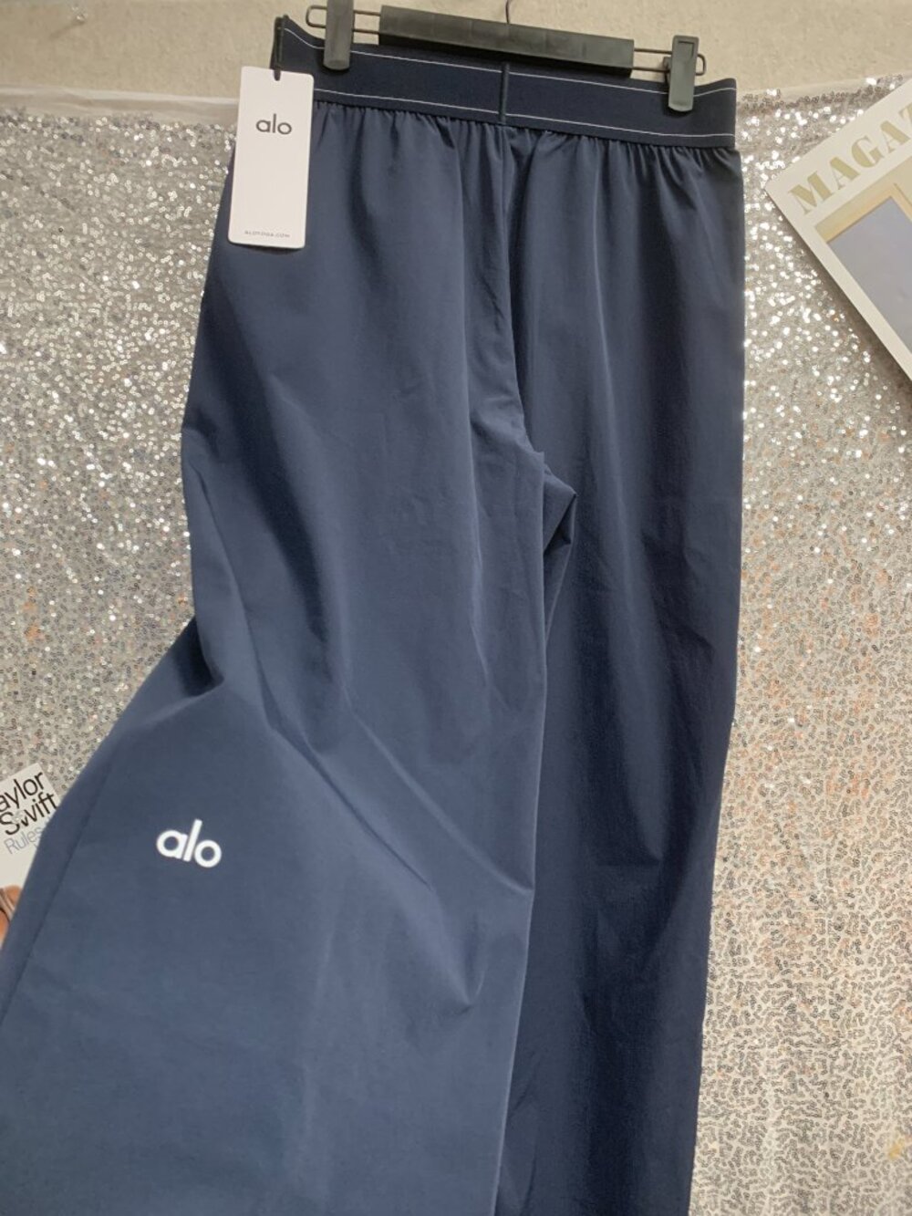 Brand New Navy ALO Yoga Relaxed Trouser🌊Women's Suit Up Regular 30" Inseam - Picture 4 of 11